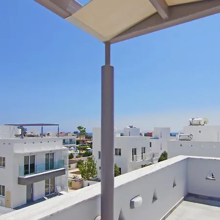 Annis25 * Ayia Napa